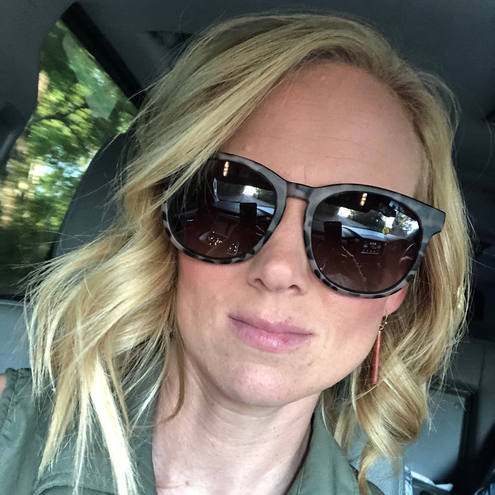 Meet your Posher, April